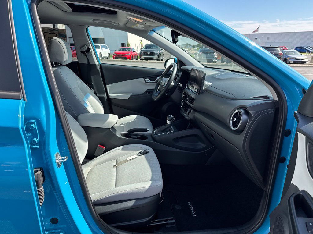 Used 2023 Hyundai Kona SEL w/ Convenience Package AWD/4WD image 40