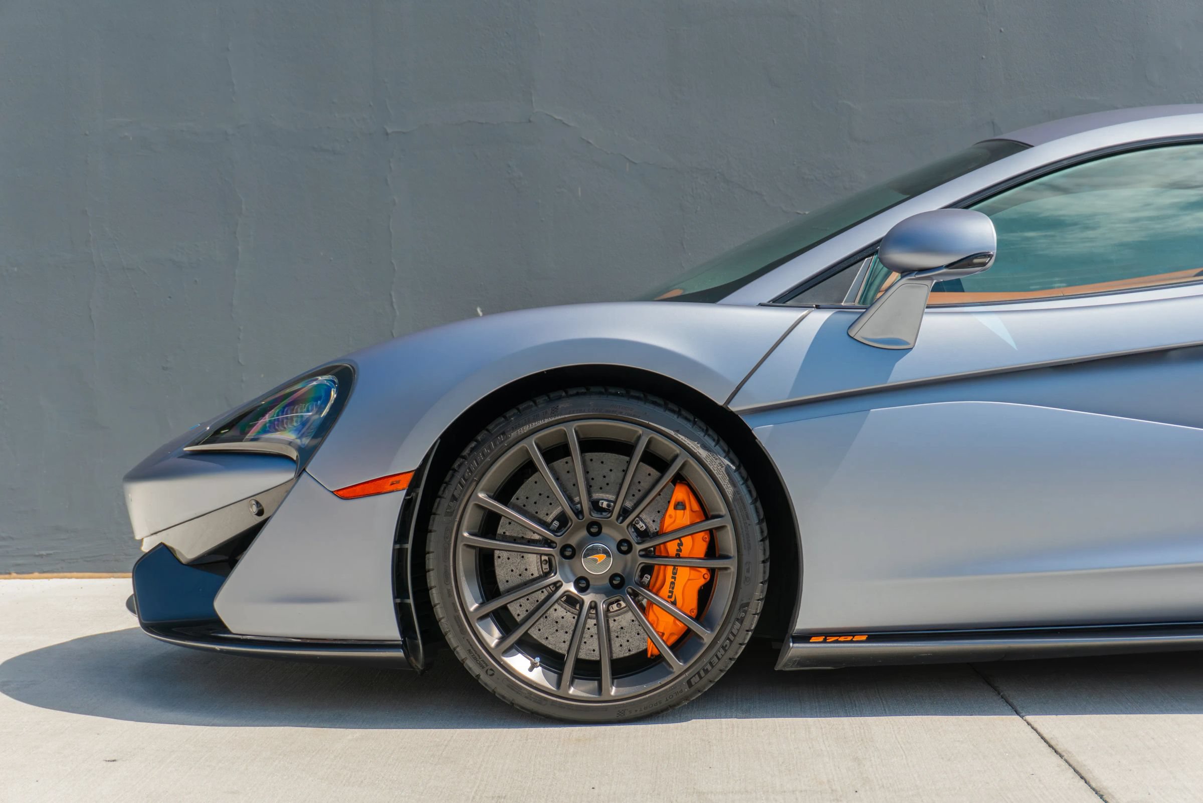 Used 2017 McLaren 570S Coupe RWD image 14