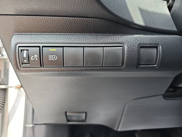 Used 2022 Toyota Corolla SE w/ Carpet Mat Package (TMS) FWD image 30