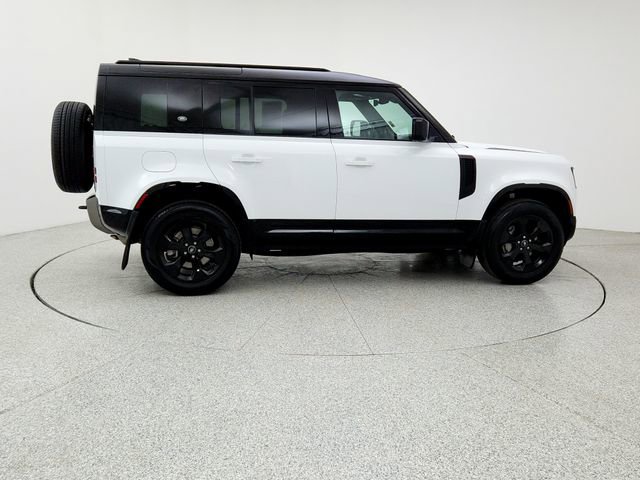 Certified 2023 Land Rover Defender 110 X-Dynamic SE image 4