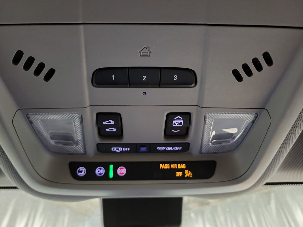 Used 2022 Chevrolet Equinox Premier image 22