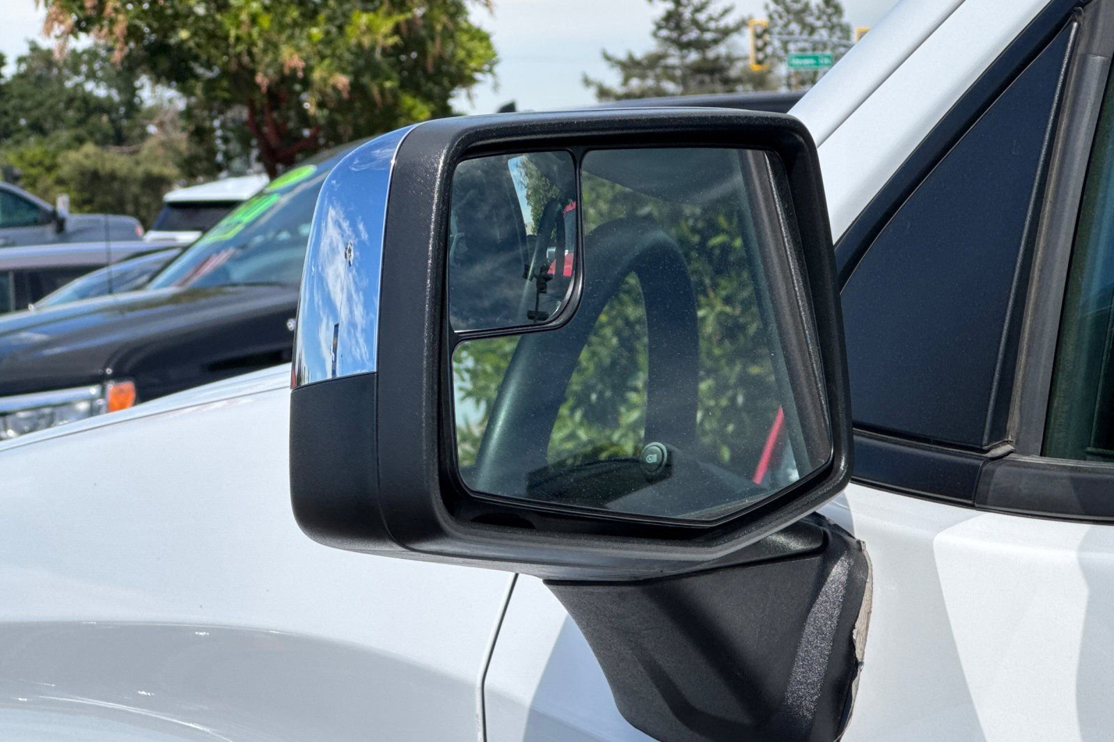 Used 2024 Chevrolet Silverado 1500 LT image 49