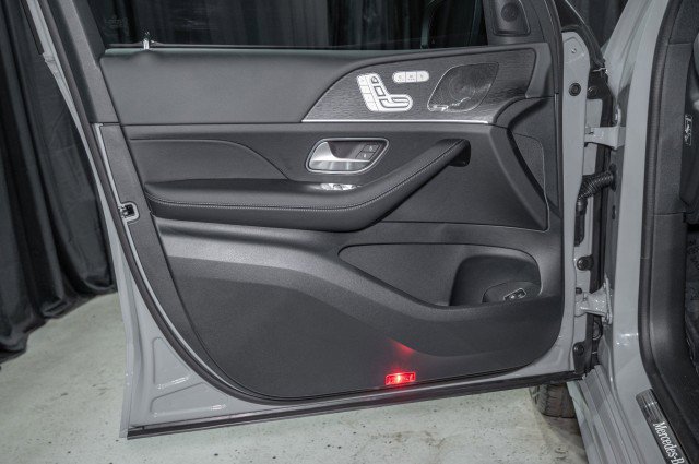 New 2026 Mercedes-Benz GLS 450 450 4MATIC&reg; SUV image 10