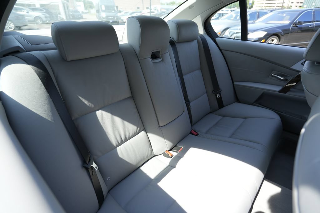 Used 2006 BMW 530xi Sedan AWD/4WD image 26