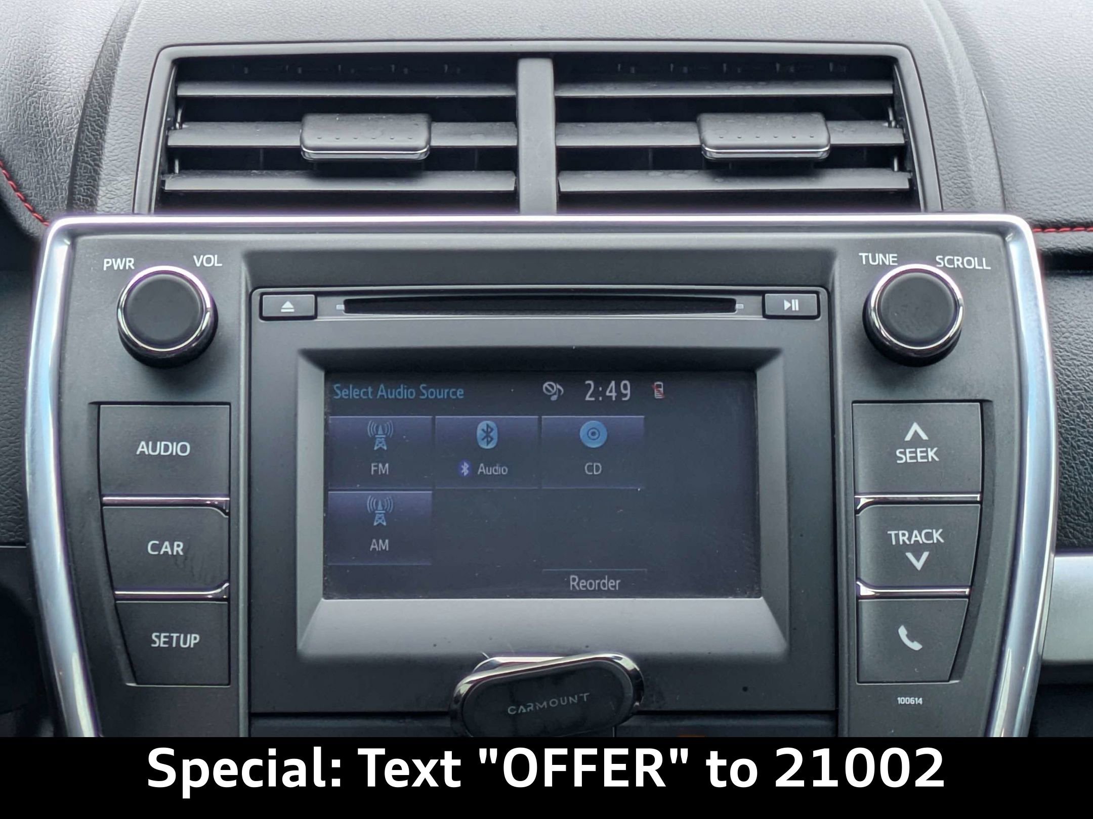 Used 2017 Toyota Camry SE FWD image 17