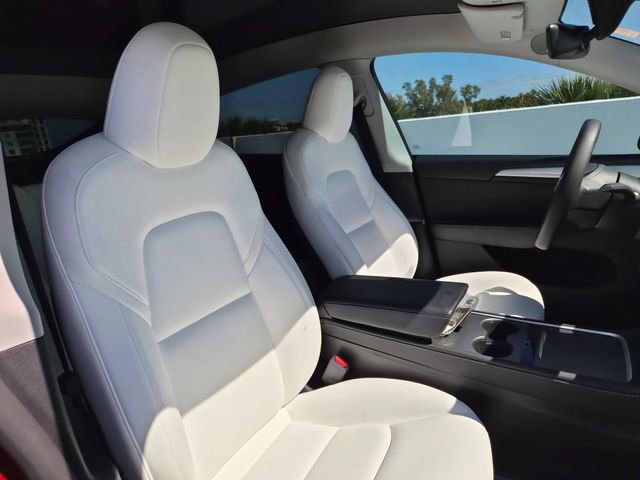 Used 2024 Tesla Model Y Long Range image 21