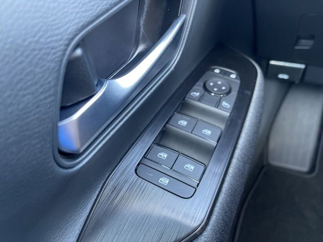 New 2025 Nissan Kicks SV image 29