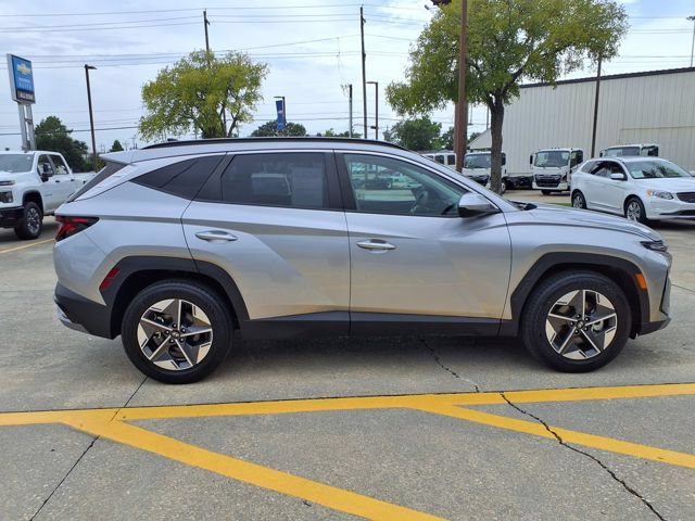 Used 2025 Hyundai Tucson SEL FWD image 3