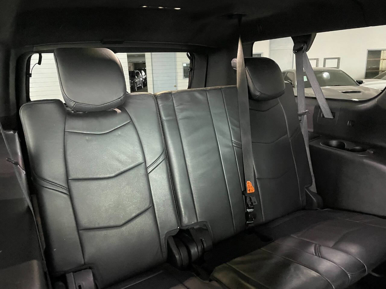 Used 2018 Cadillac Escalade ESV Platinum image 31