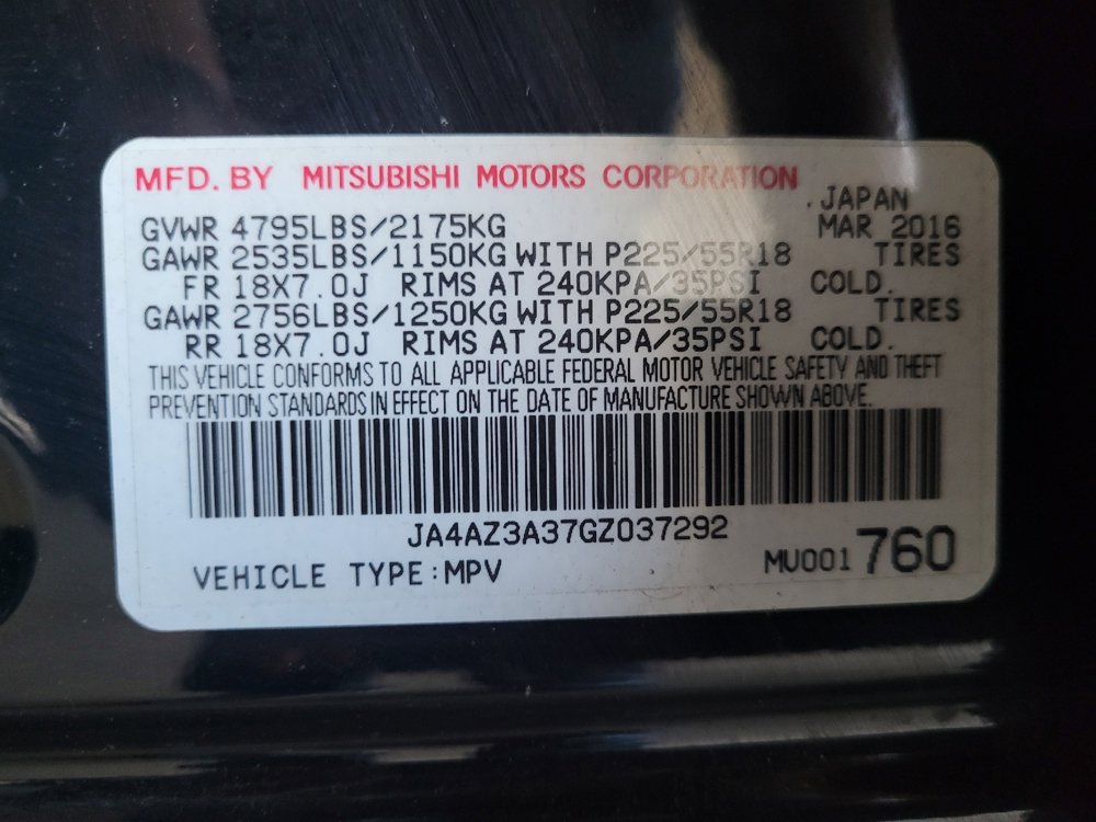 Used 2016 Mitsubishi Outlander SEL AWD/4WD image 33