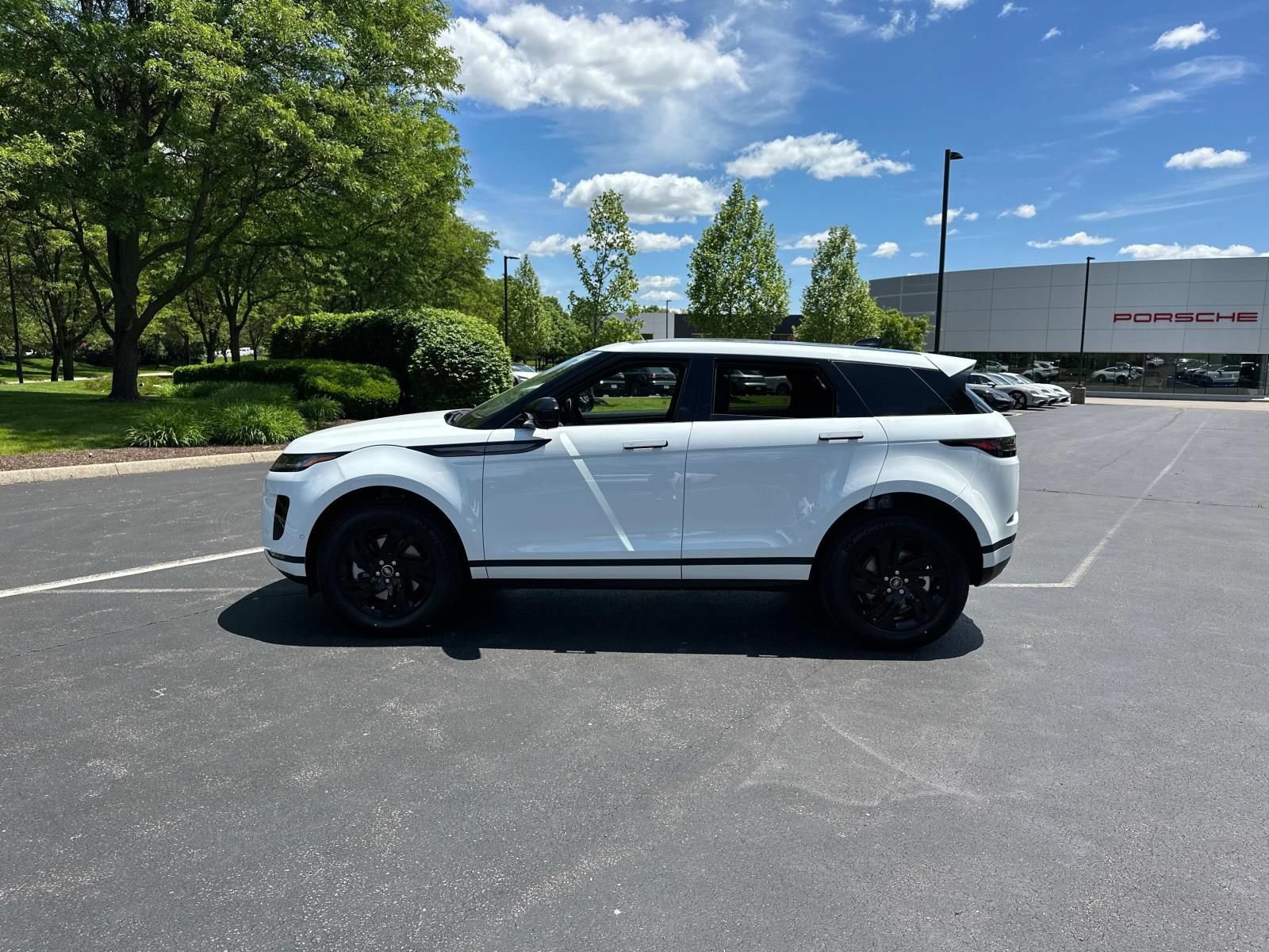 New 2026 Land Rover Range Rover Evoque S AWD/4WD image 8