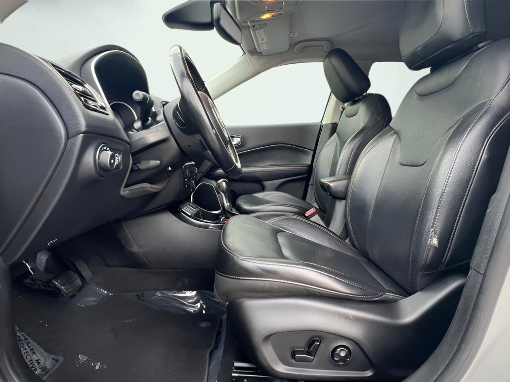 Used 2018 Jeep Compass Limited w/ Safe & Security Group FWD image 16