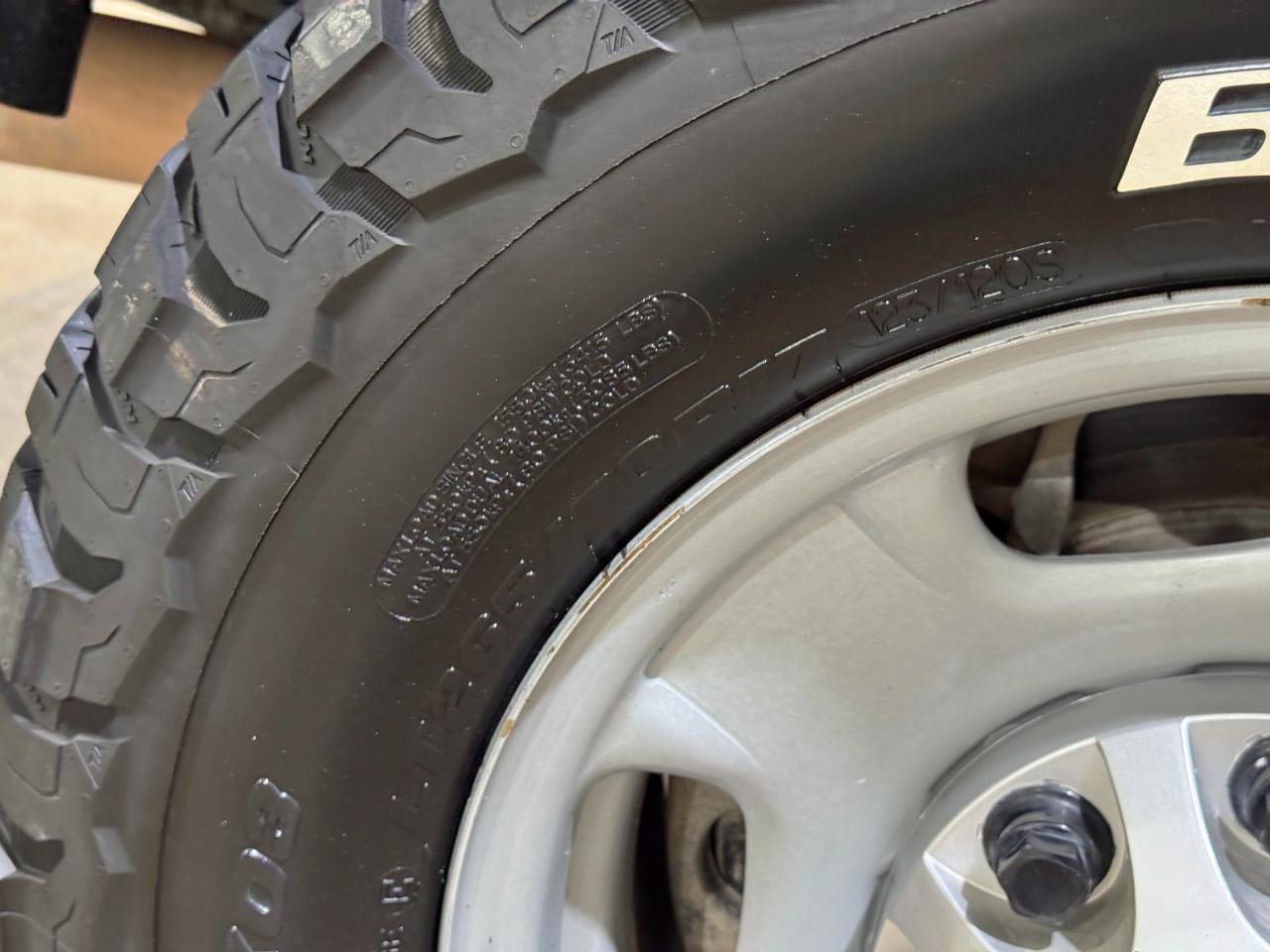 Used 2019 Chevrolet Silverado 2500 W/T AWD/4WD image 41