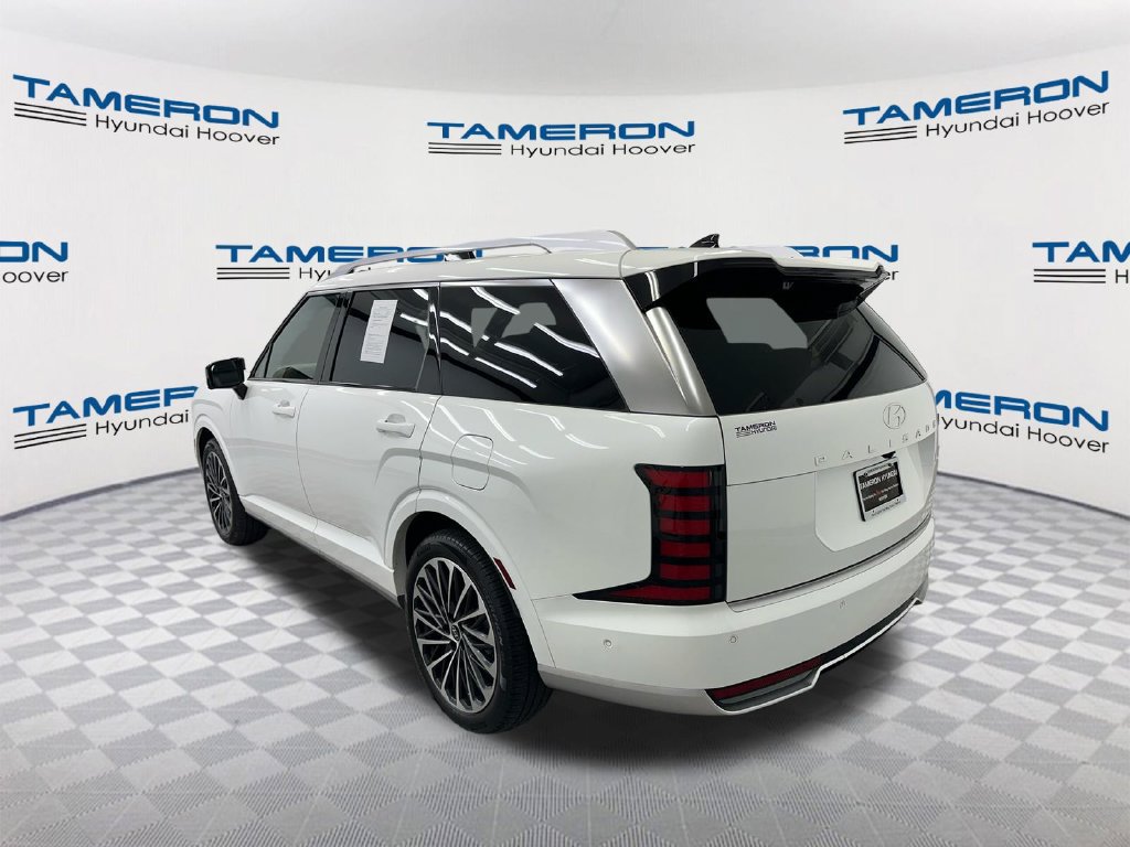 Used 2026 Hyundai Palisade Calligraphy FWD image 3