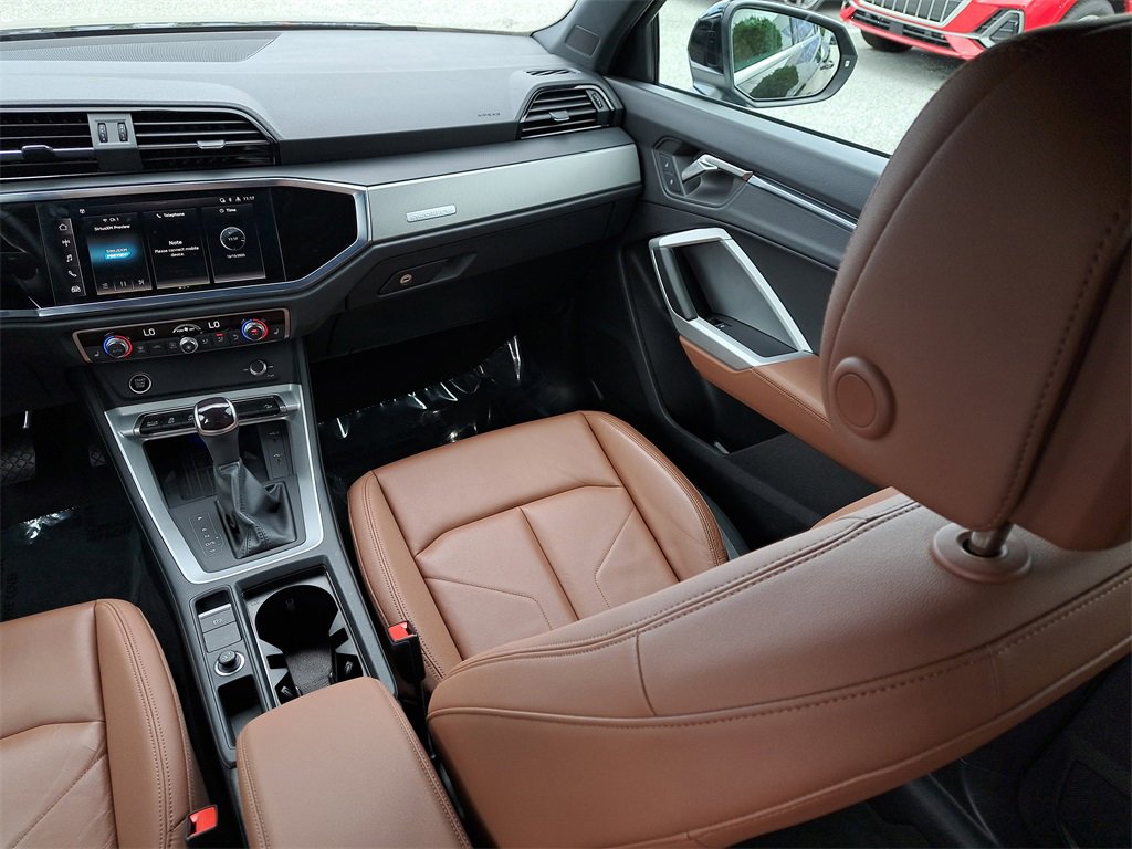 Certified 2024 Audi Q3 2.0T Premium Plus w/ Premium Plus Package image 25