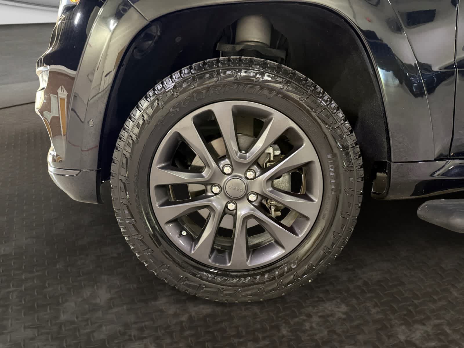 Used 2019 Jeep Grand Cherokee High Altitude AWD/4WD image 21