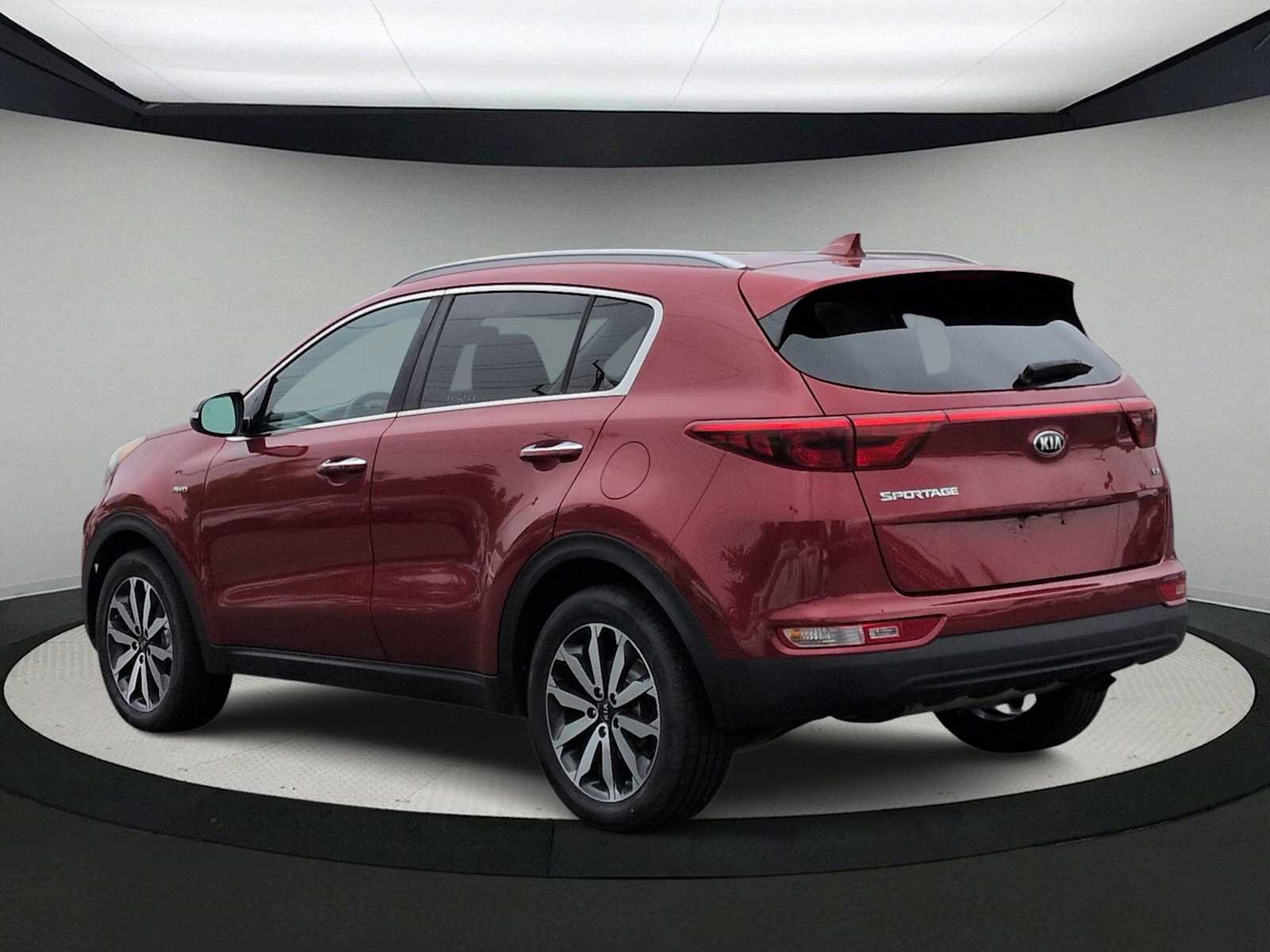 Used 2018 Kia Sportage EX AWD/4WD image 6