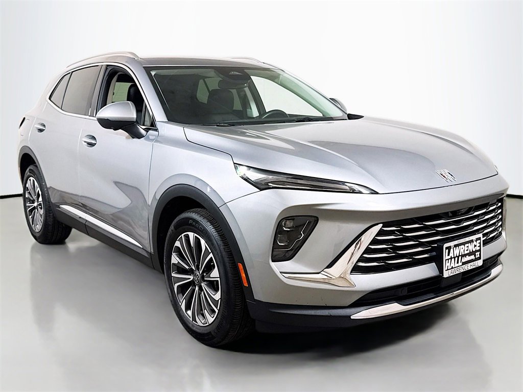 Certified 2025 Buick Envision Preferred image 3