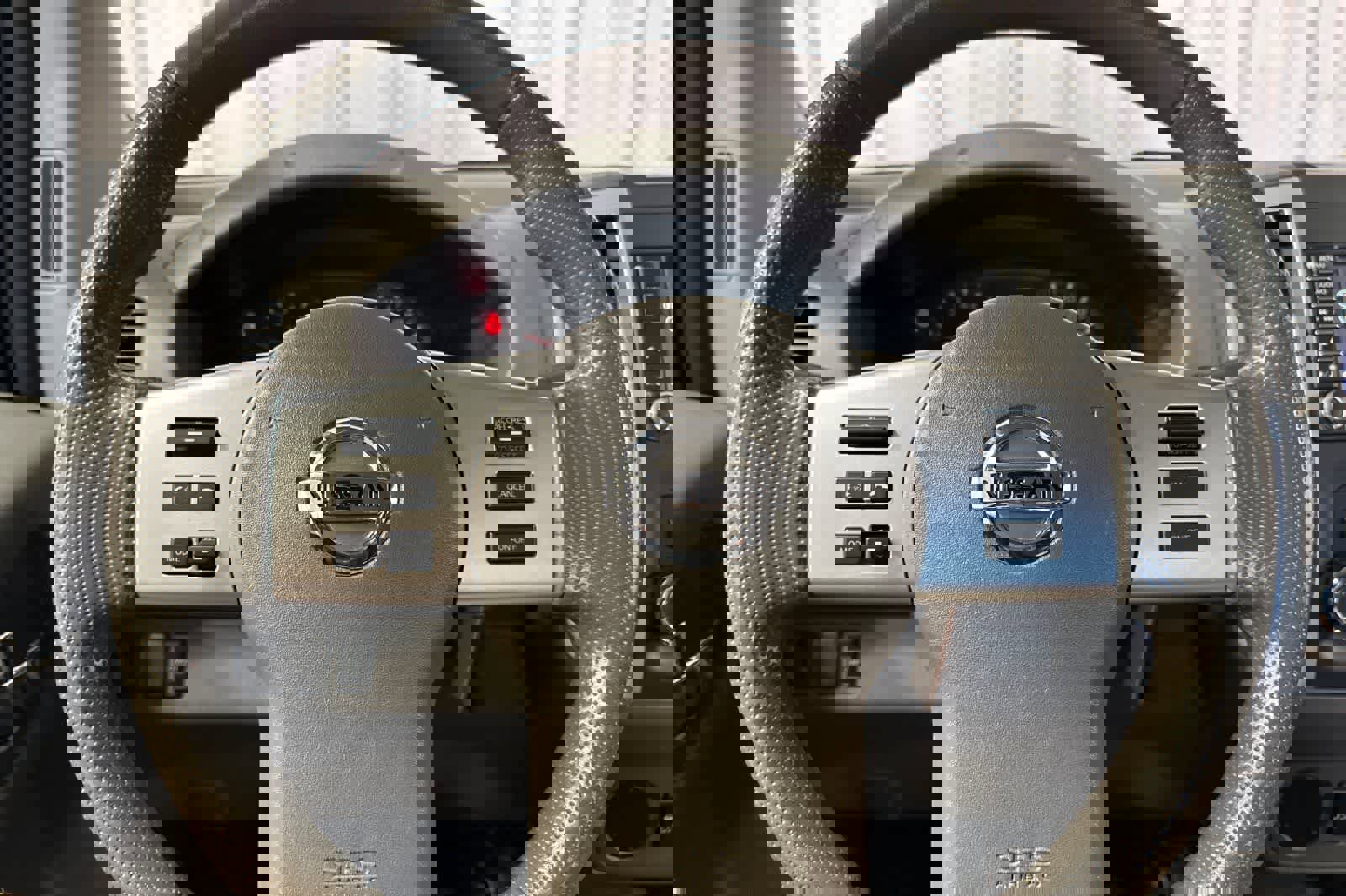 Used 2019 Nissan Frontier SV image 23