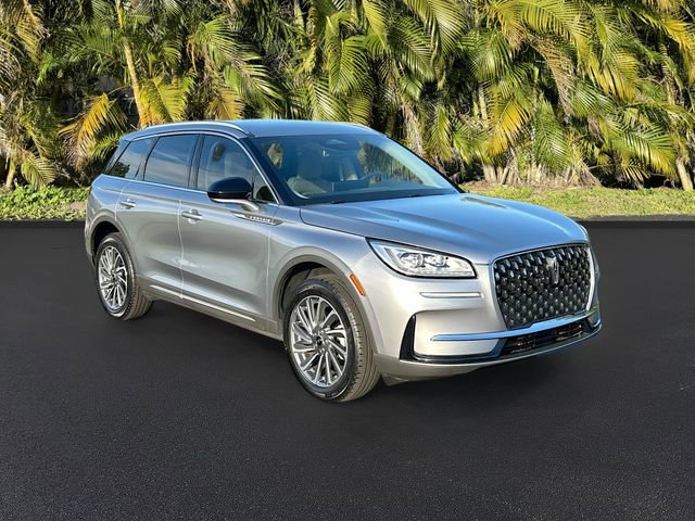 Used 2024 Lincoln Corsair Reserve AWD/4WD image 2