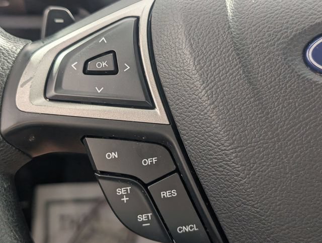 Used 2019 Ford Fusion SE FWD image 15