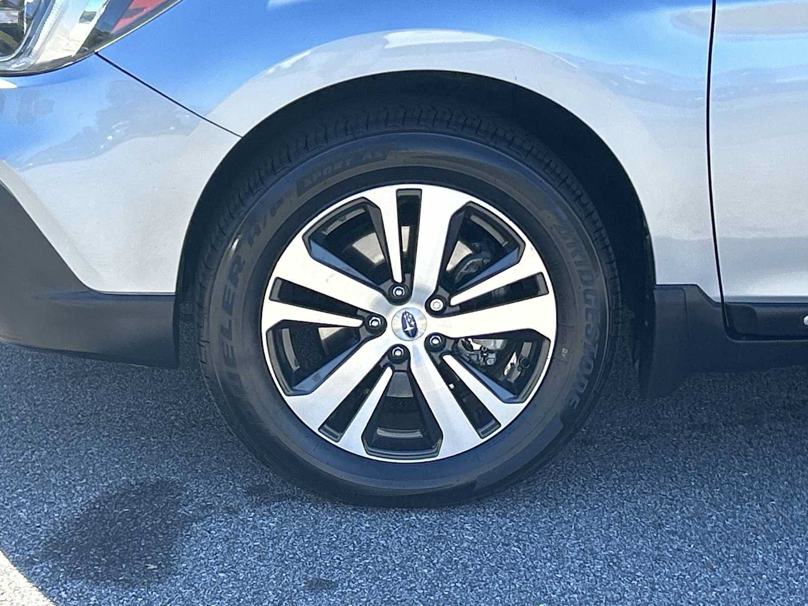 Used 2018 Subaru Outback 2.5i Limited AWD/4WD image 7