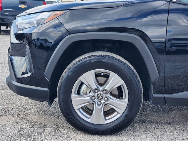 Used 2025 Toyota RAV4 XLE image 8