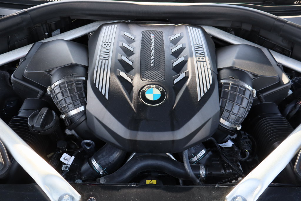 Used 2022 BMW X7 M50i AWD/4WD image 33