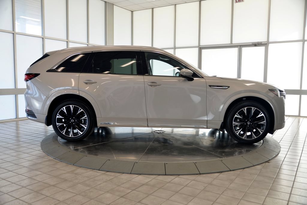 Certified 2026 MAZDA CX-90 3.3 Turbo S w/ Premium Plus AWD/4WD image 9