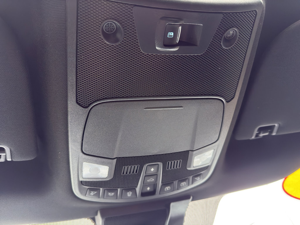 Used 2022 Ford F250 Lariat w/ Black Appearance Package image 21