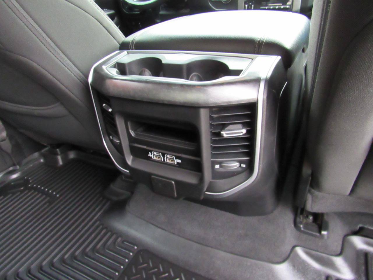 Used 2019 RAM 1500 Big Horn AWD/4WD image 40