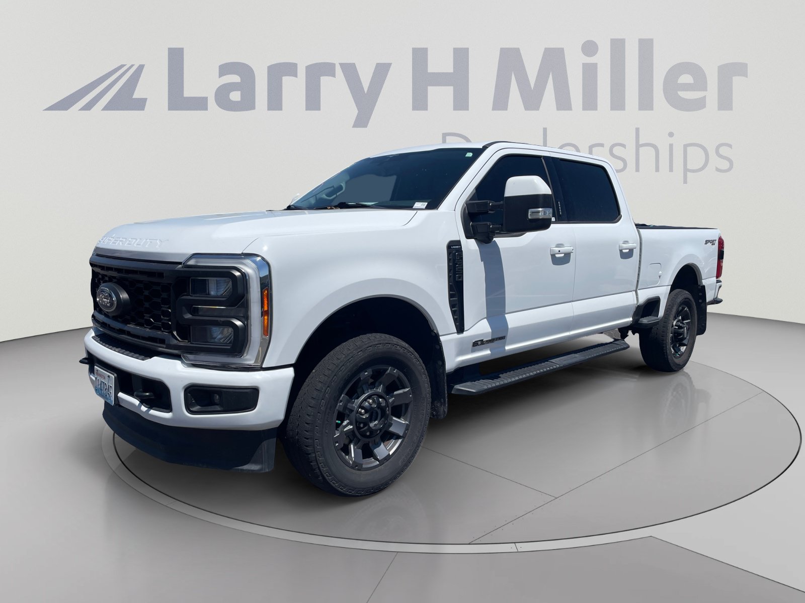 Used 2023 Ford F350 Lariat w/ Sport Appearance Package AWD/4WD image 1