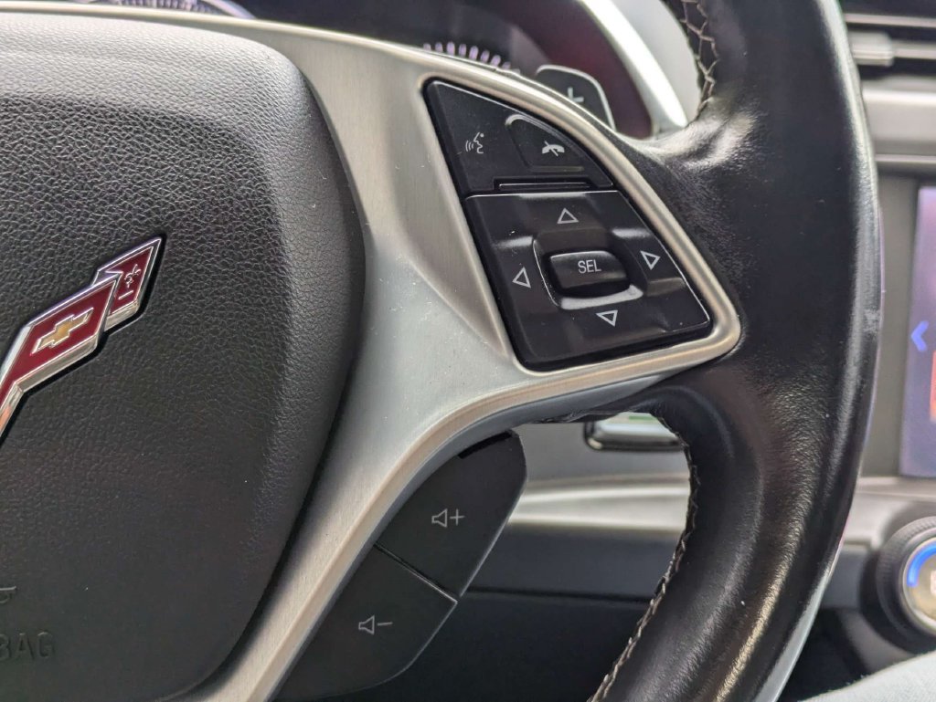 Used 2018 Chevrolet Corvette Stingray Coupe w/ 1LT RWD image 21