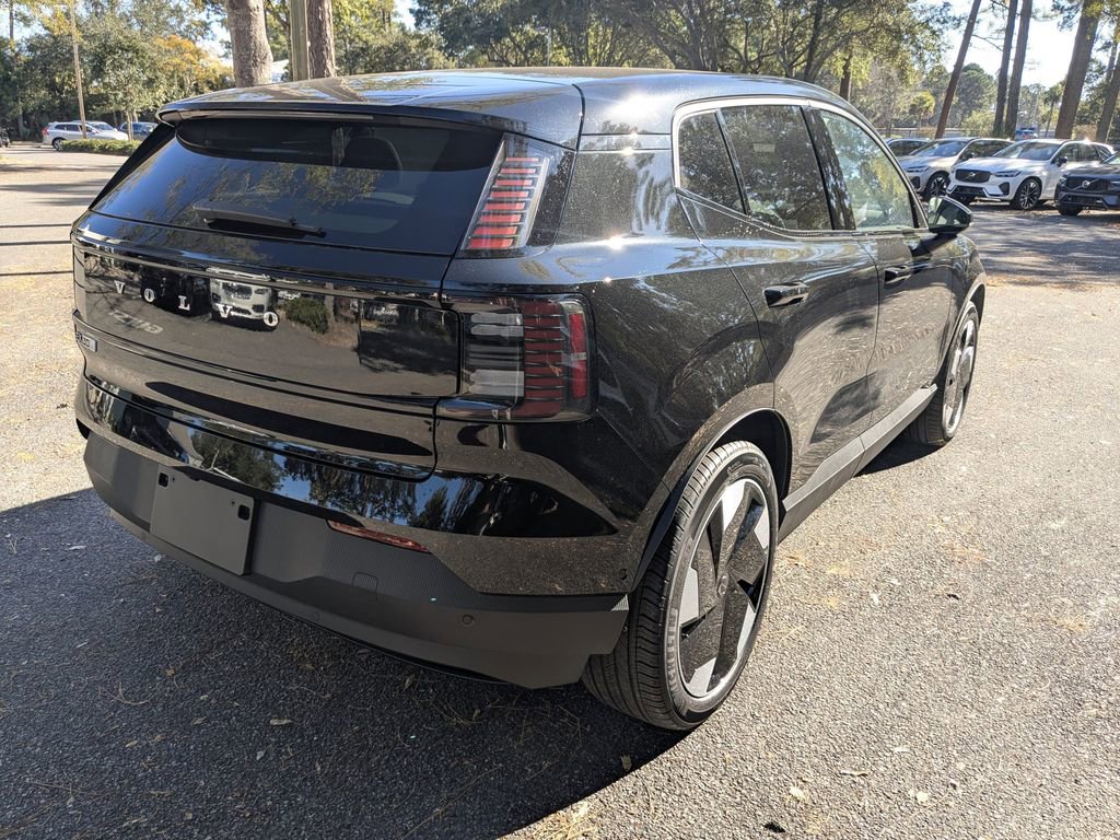 New 2025 Volvo EX30 Ultra w/ Climate Package image 4