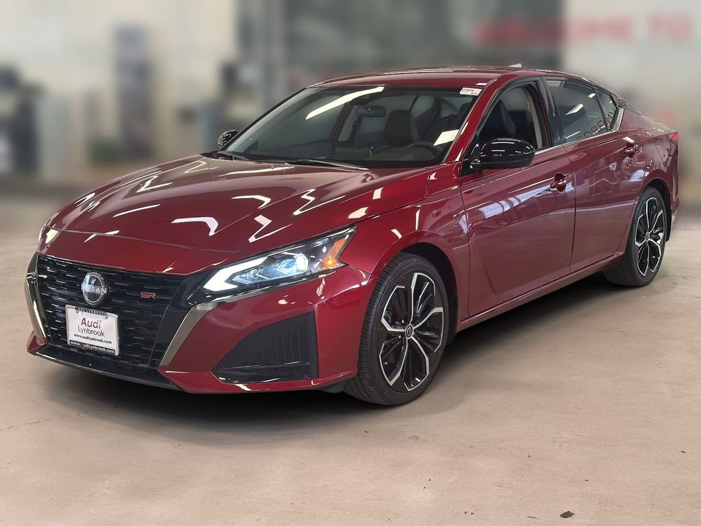 Used 2024 Nissan Altima 2.5 SR FWD image 4