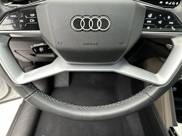 Used 2025 Audi Q5 Premium w/ Premium Plus AWD/4WD image 14