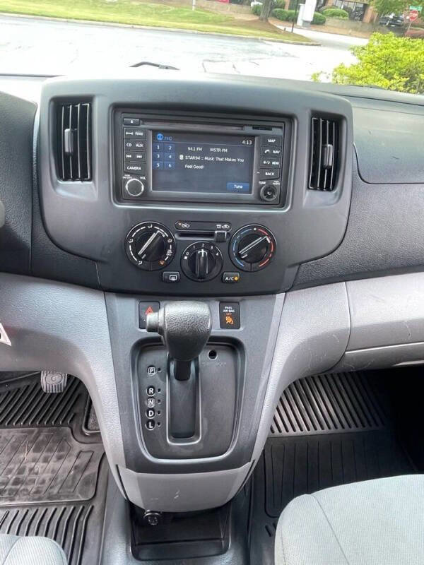 Used 2014 Nissan NV200 SV w/ Technology Package FWD image 5