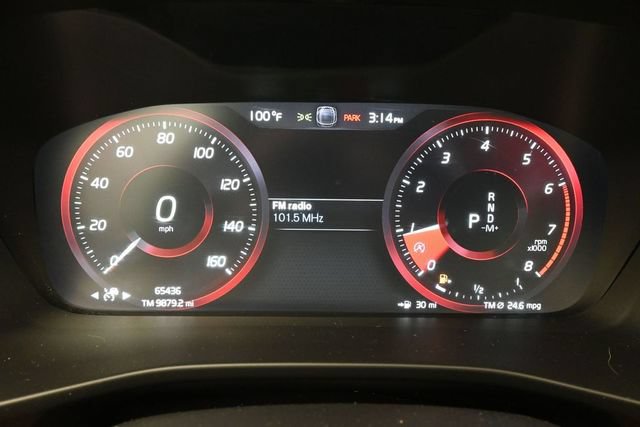 Used 2022 Volvo XC40 T4 Momentum FWD image 26