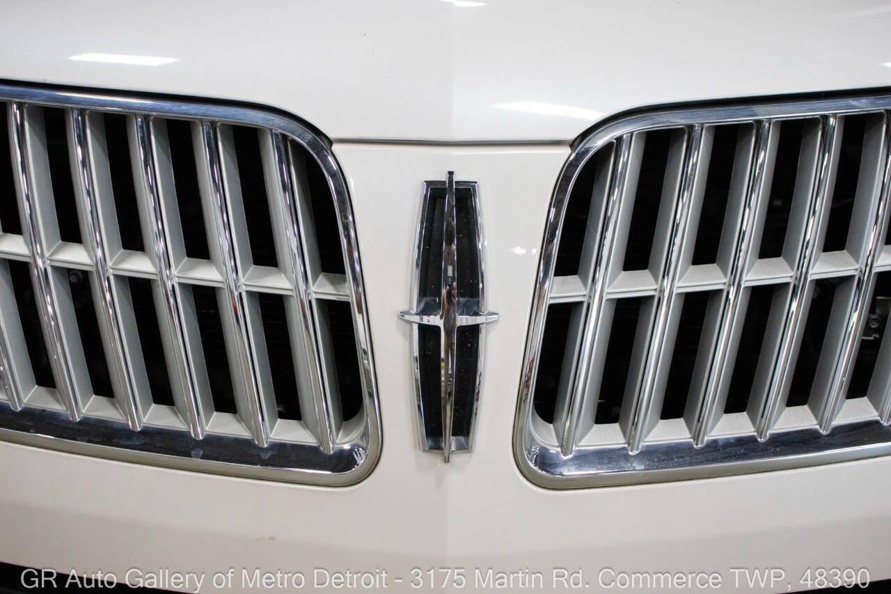 Used 2012 Lincoln MKZ FWD image 33