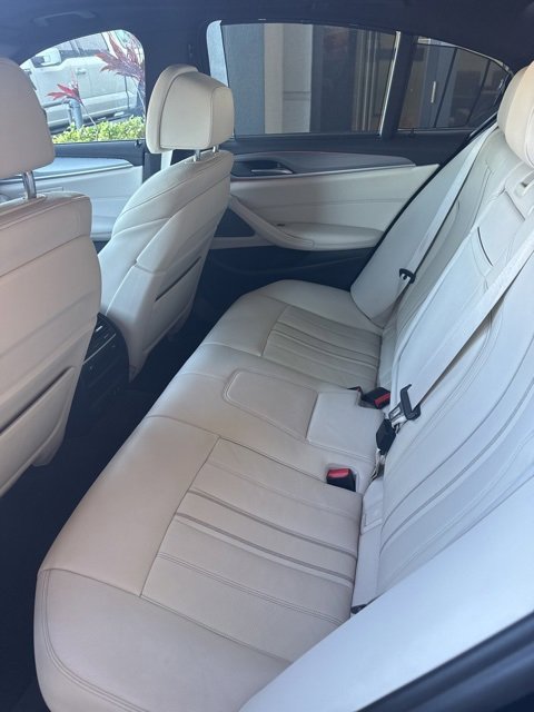 Used 2020 BMW M550i xDrive w/ Executive Package image 26