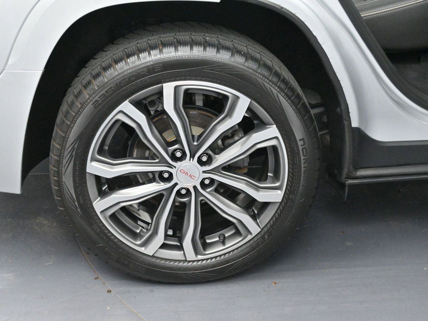 Used 2020 GMC Terrain Denali w/ Denali Premium Package image 37