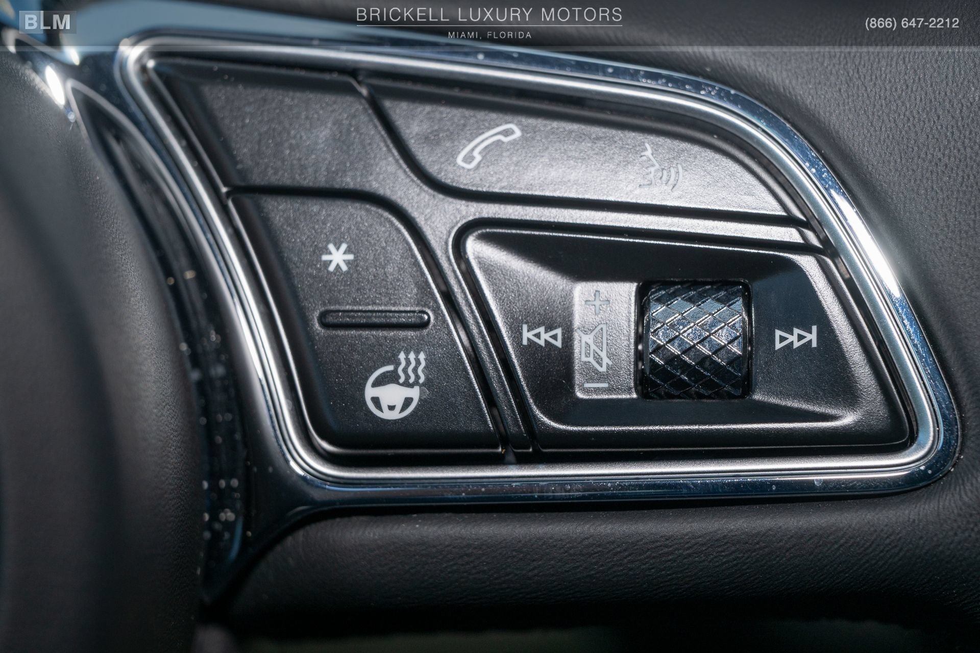 Used 2025 Bentley Flying Spur Plug-In Hybrid w/ First Edition Specification AWD/4WD image 37
