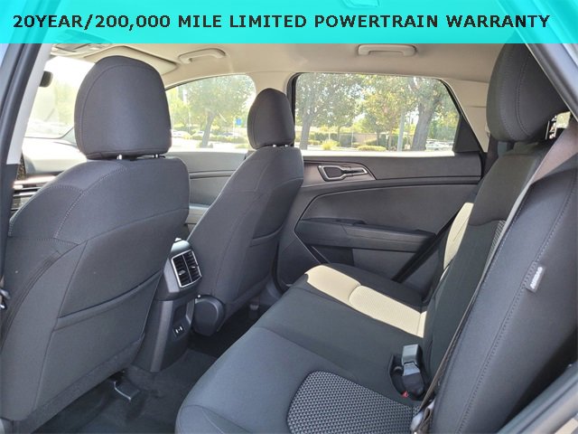 New 2026 Kia Sportage LX image 6