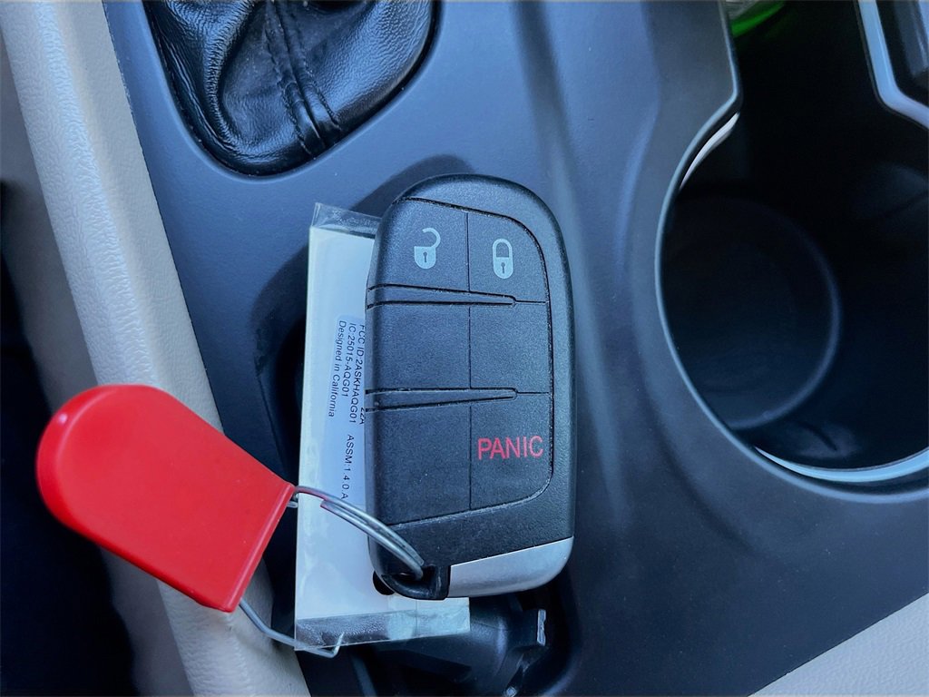 Used 2021 Dodge Durango SXT image 33