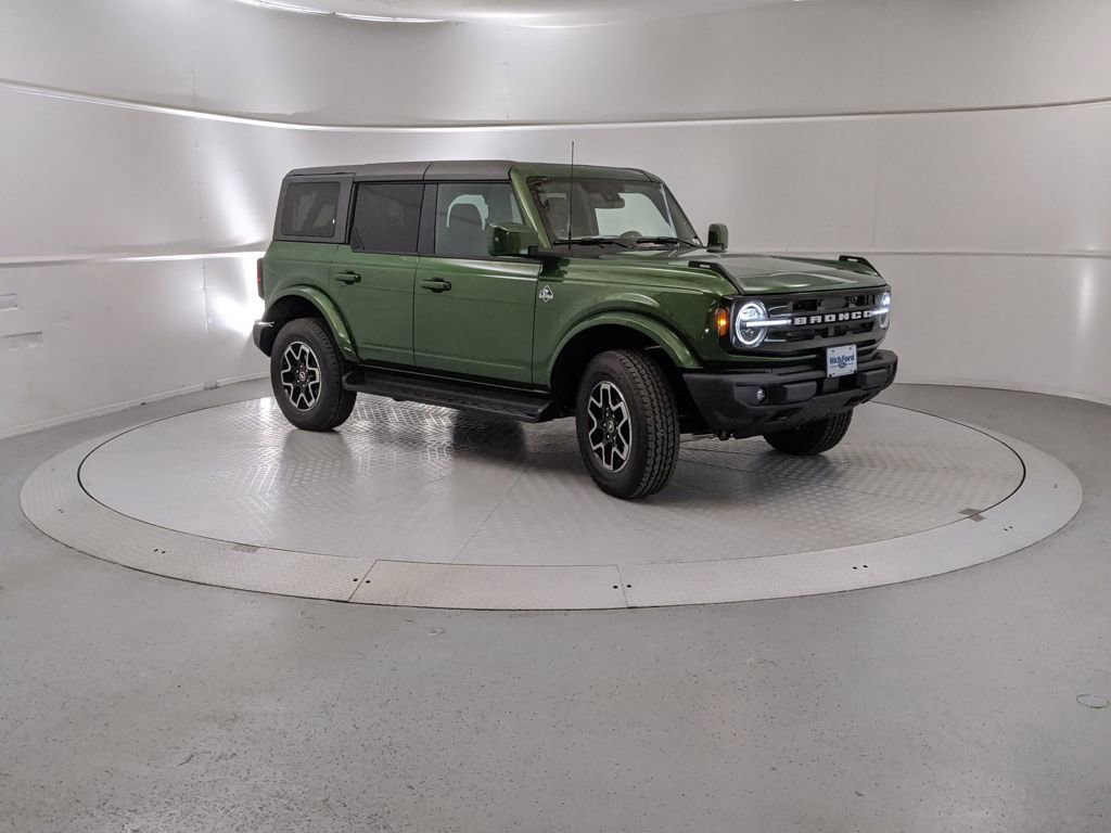 New 2025 Ford Bronco Outer Banks