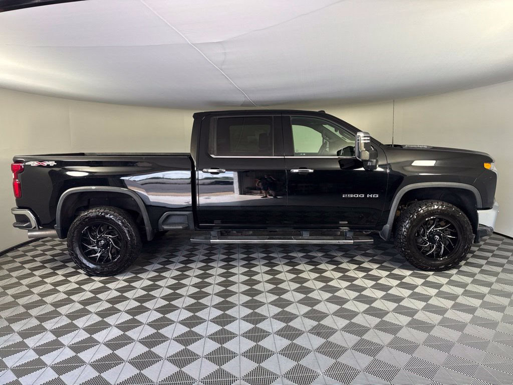 Used 2020 Chevrolet Silverado 2500 LTZ w/ LTZ Plus Package AWD/4WD image 6