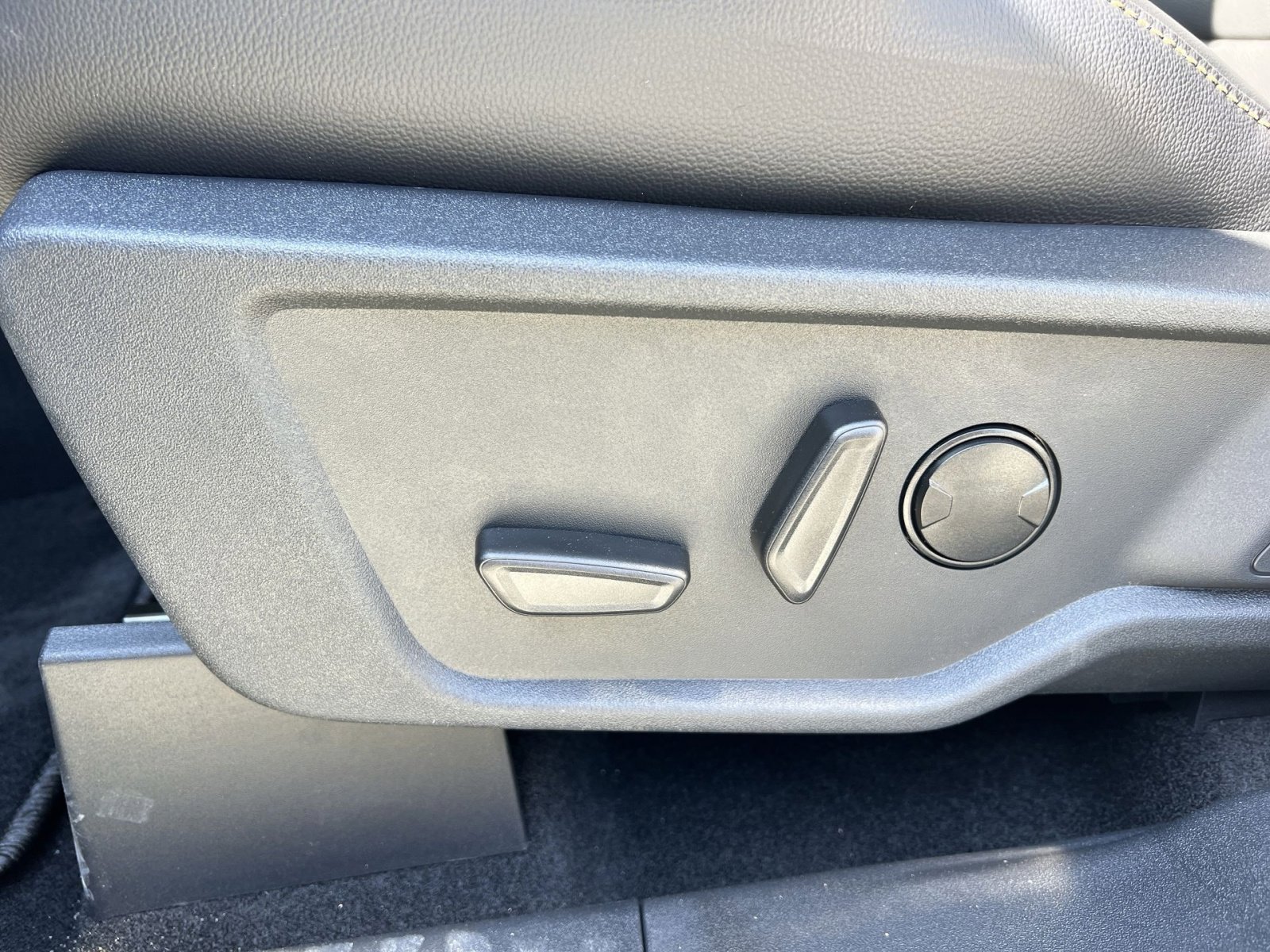 New 2026 Ford Bronco Badlands image 14