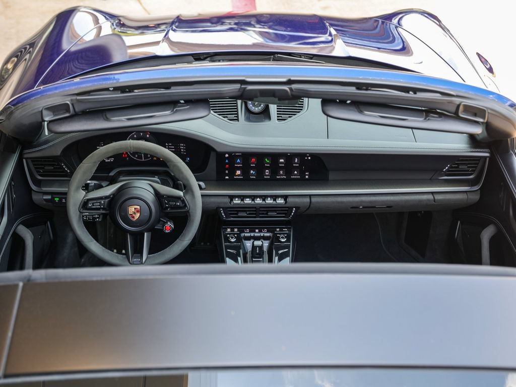 Certified 2025 Porsche 911 Targa 4 GTS AWD/4WD image 39