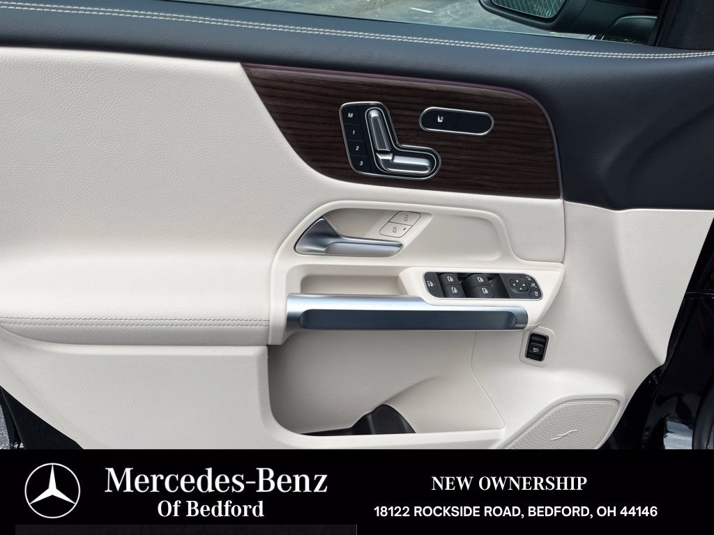 Used 2026 Mercedes-Benz GLB 250 4MATIC image 11