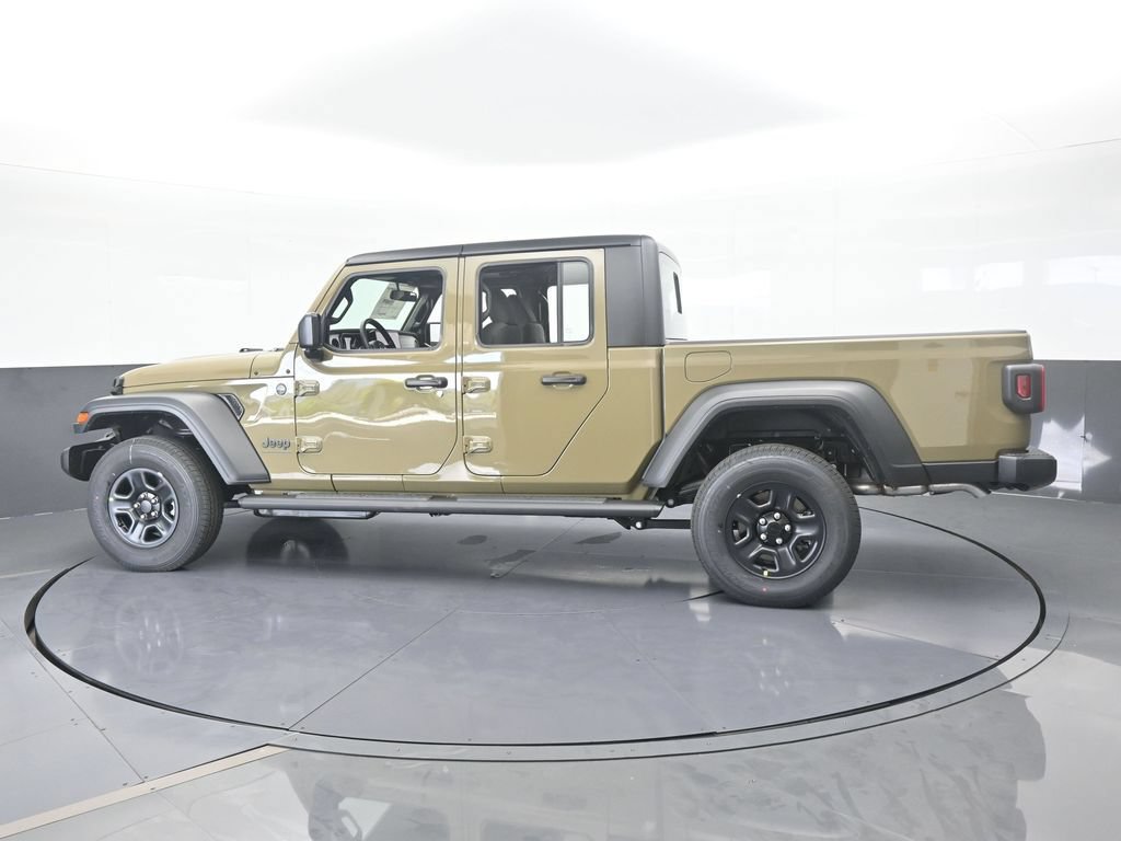 New 2026 Jeep Gladiator Sport AWD/4WD image 3